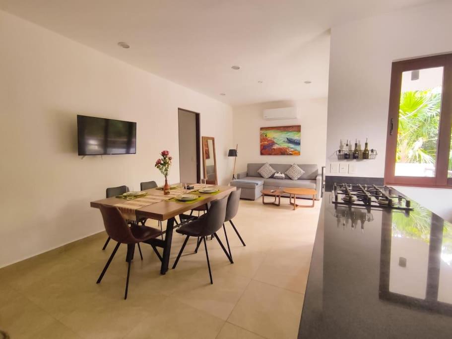Aku-Chic Newly Furbished Condo Jungle Pool 시트나 외부 사진